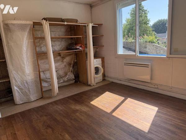 Appartement 2 pièces au 1er étage