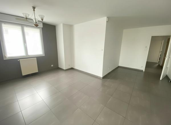 Appartement Dijon 5 pièce(s) 82.03 m2 + terrasse + garage cave + place de parking