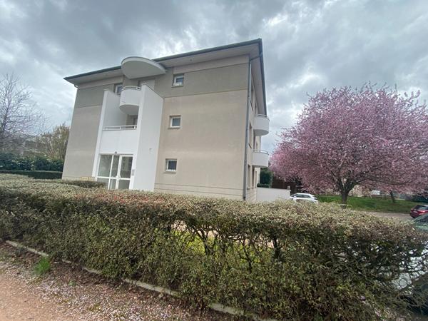 Appartement Dijon 5 pièce(s) 82.03 m2 + terrasse + garage cave + place de parking