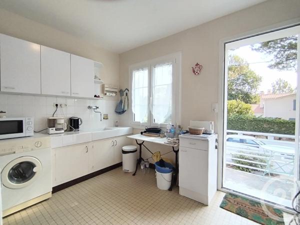 Appartement F3 à vendre  3 pièces - 49,39 m 2   LA TRANCHE SUR MER  - 85