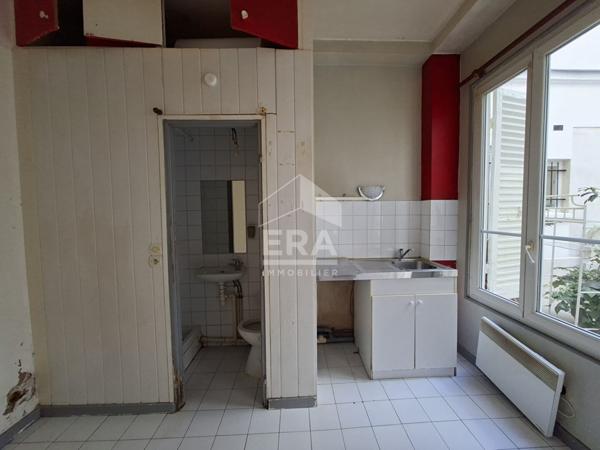 Appartement Paris 1 pièce(s) 10.80 m2