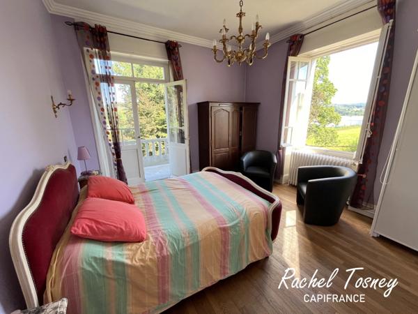 Secteur Fougerolles, Belle Maison bourgeoise  T9 sur terrain de 75 ares !
