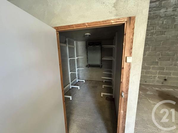Parking à vendre  45 m 2   GUERANDE  - 44