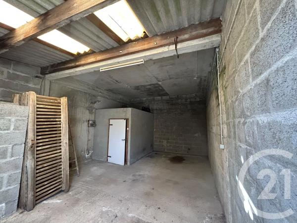 Parking à vendre  45 m 2   GUERANDE  - 44