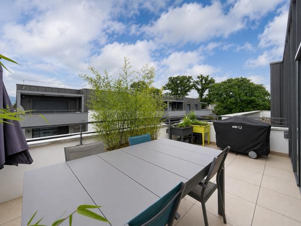 Appartement à vendre 5 pièces ORNEX (01)