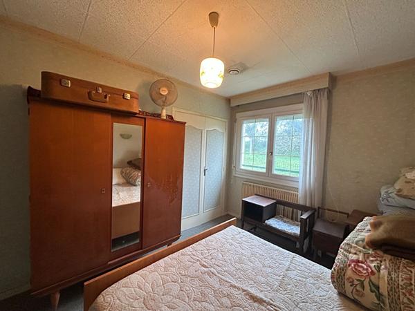 Maison des années 70 avec plus de 2500m2 de jardin située à Voivres-Les-Le-Mans