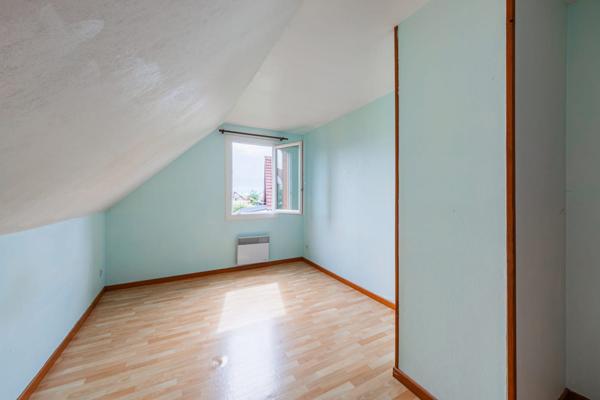 Maison mitoyenne 5 pièces de 117m²