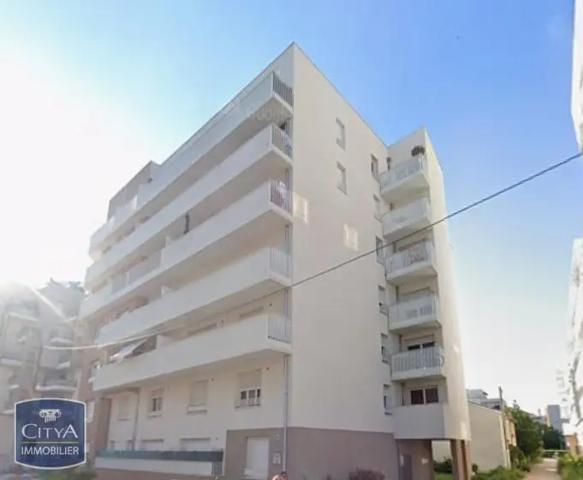 Appartement à louer 2 pièces 48.86m² Villeurbanne (69100)