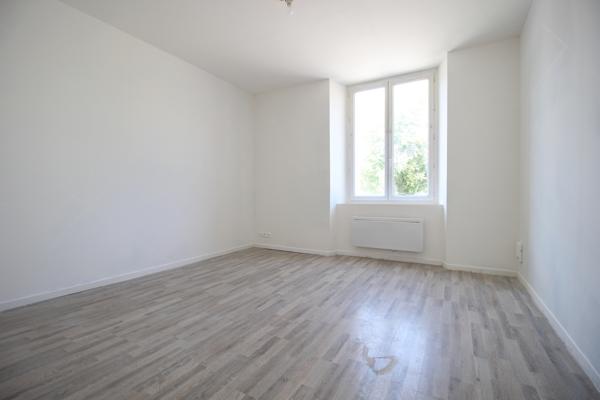 A vendre immeuble de rapport de 380m² à Molière Sur Cèze ( 30410)