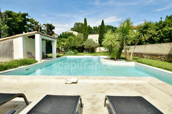 Dpt Bouches du Rhône (13), à vendre TARASCON maison P6 de 300 m² - Terrain de 2558 m²