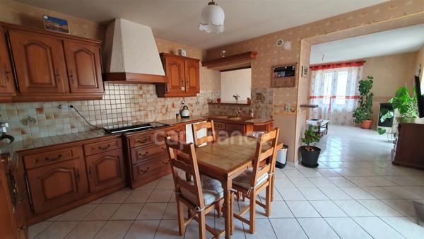 Maison à vendre 5 pièces de 150m² SAINT LOUP SUR SEMOUSE (70)