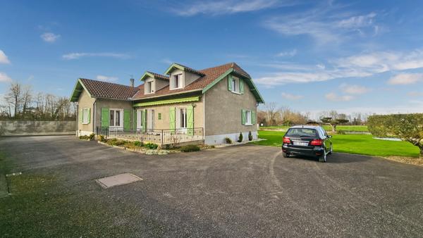 Maison à vendre 6 pièces avec grand garage et parc arboré AUREILHAN (65)