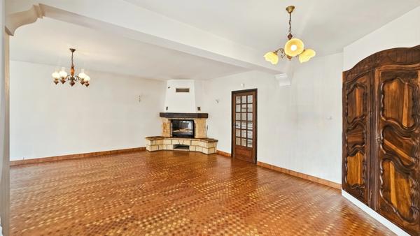 Maison à vendre 6 pièces avec grand garage et parc arboré AUREILHAN (65)