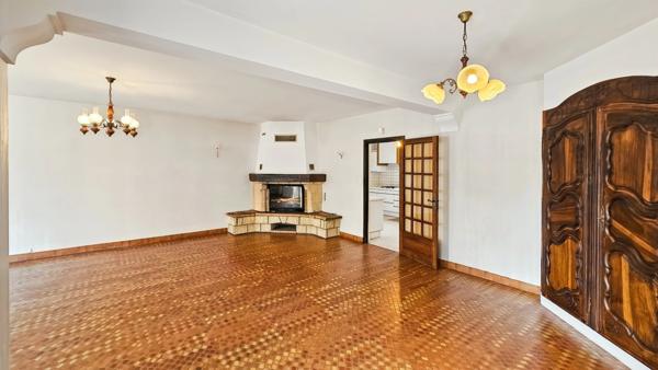 Maison à vendre 6 pièces avec grand garage et parc arboré AUREILHAN (65)