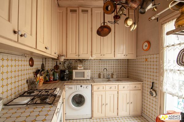 Appartement Saint Germain En Laye 5 pièce(s) 102.53 m2 €785 000 ** - Référence 17016