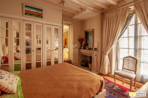 Appartement Saint Germain En Laye 5 pièce(s) 102.53 m2 €785 000 ** - Référence 17016