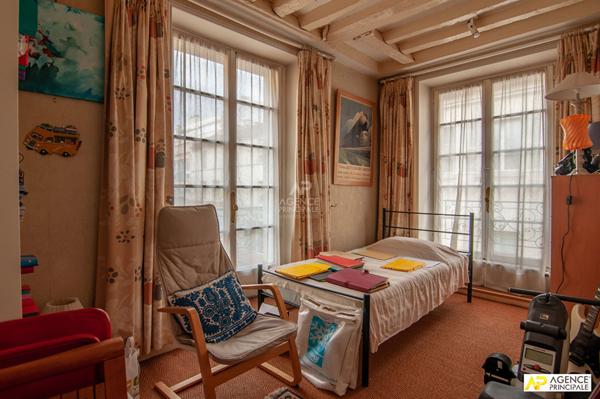 Appartement Saint Germain En Laye 5 pièce(s) 102.53 m2 €785 000 ** - Référence 17016