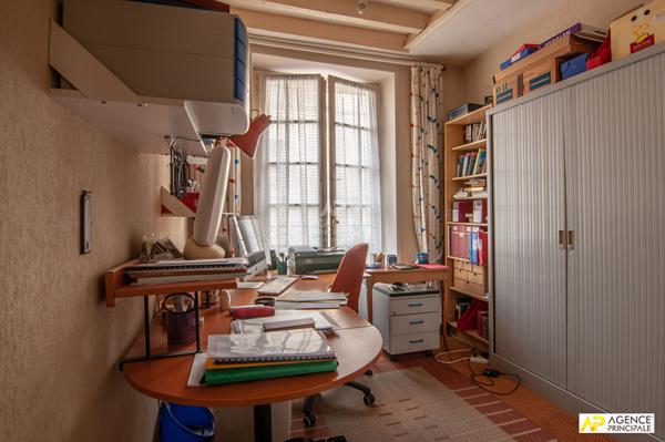 Appartement Saint Germain En Laye 5 pièce(s) 102.53 m2 €785 000 ** - Référence 17016