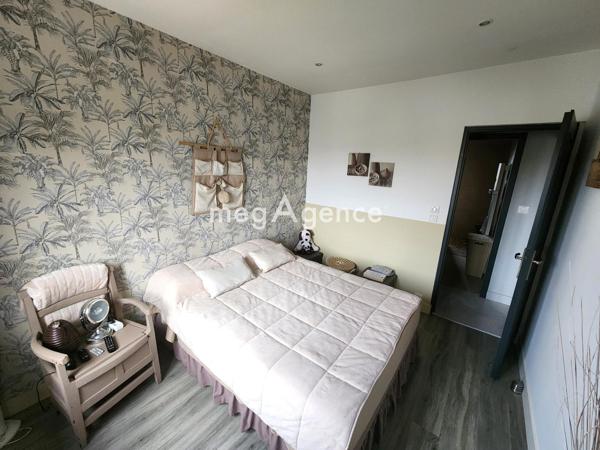 Maison à BASSENS, 33530 - 5 pièces 180m²