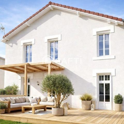 Maison de ville de 155 m² avec jardin et garage