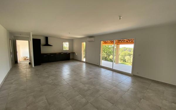 Maison à louer    4 pièces •  Mérindol