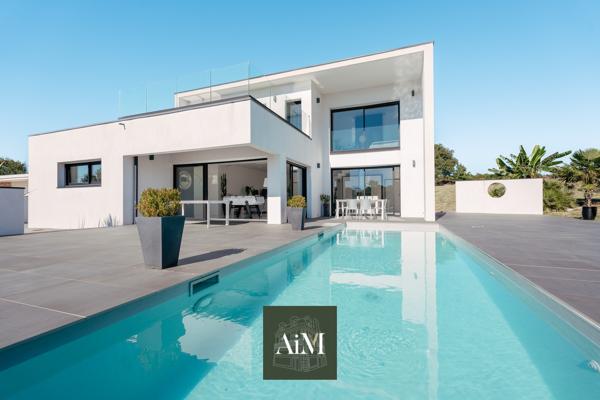Maison contemporaine avec piscine à Meucon, aux portes de Vannes