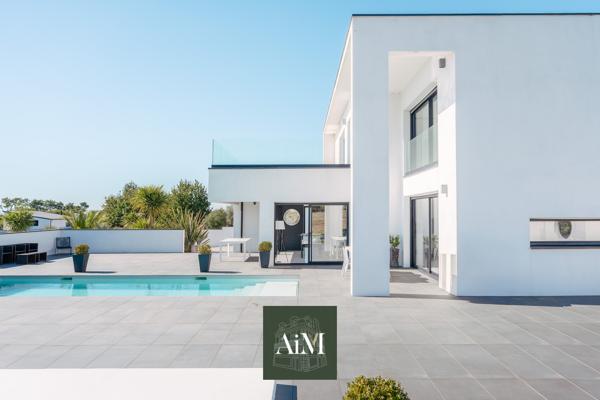 Maison contemporaine avec piscine à Meucon, aux portes de Vannes