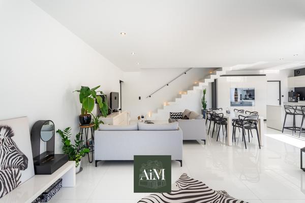 Maison contemporaine avec piscine à Meucon, aux portes de Vannes