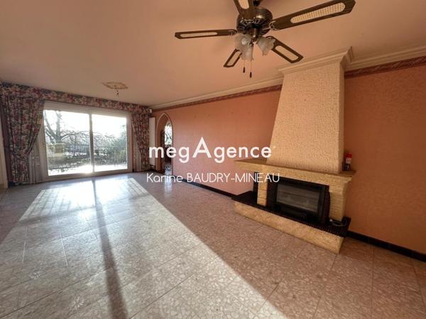 Maison à VOUNEUIL-SUR-VIENNE, 86210 - 5 pièces 135m²