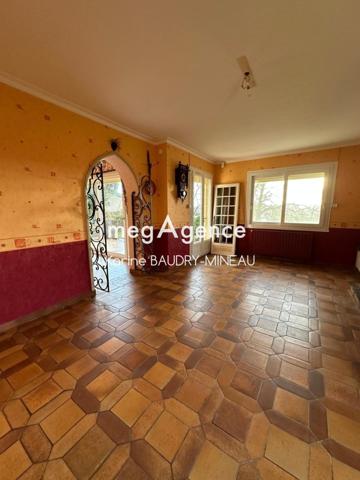 Maison à VOUNEUIL-SUR-VIENNE, 86210 - 5 pièces 135m²