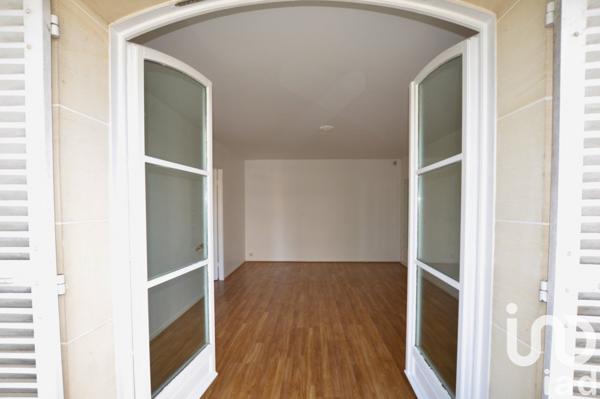 Appartement 2 pièces de 54 m² à Pontoise (95300)