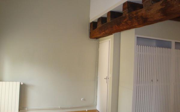 Maison à louer    4 pièces •  Château-l'Évêque