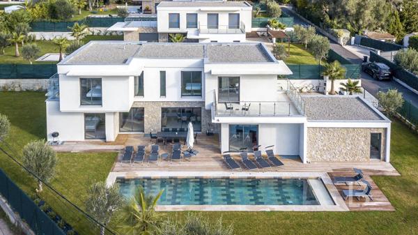 Villa contemporaine à vendre au calme absolu