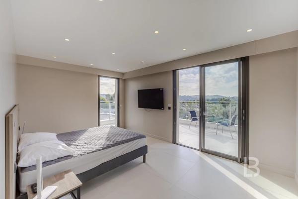 Villa contemporaine à vendre au calme absolu