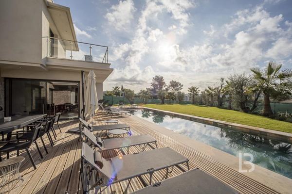 Villa contemporaine à vendre au calme absolu