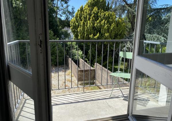 Studio de 21.74 m² avec balcon sur jardin exposé ouest dans une résidence au calme