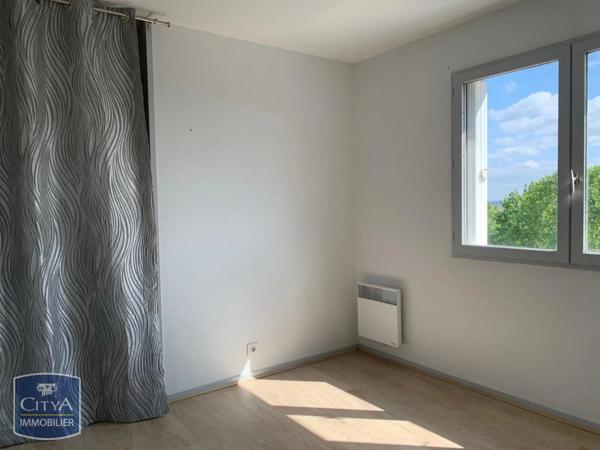 Appartement à louer 4 pièces 78.04m²