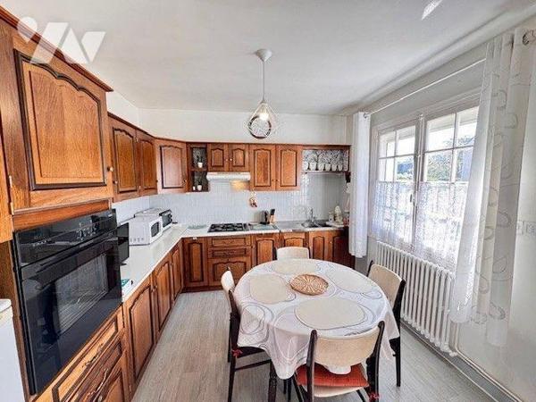 A vendre Maison familiale à MOELAN SUR MER (29)

Située à proximité du bourg, cette maison lu...