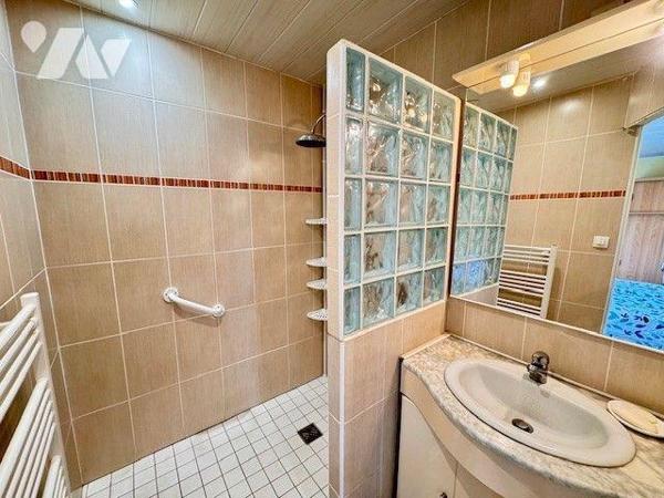 A vendre Maison familiale à MOELAN SUR MER (29)

Située à proximité du bourg, cette maison lu...