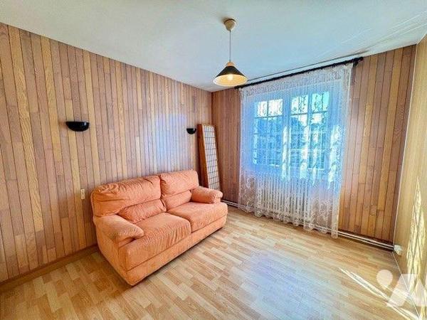 A vendre Maison familiale à MOELAN SUR MER (29)

Située à proximité du bourg, cette maison lu...