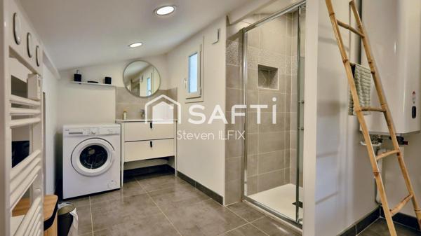 Maison de 207 m², terrain de 1790 m², 5 chambres