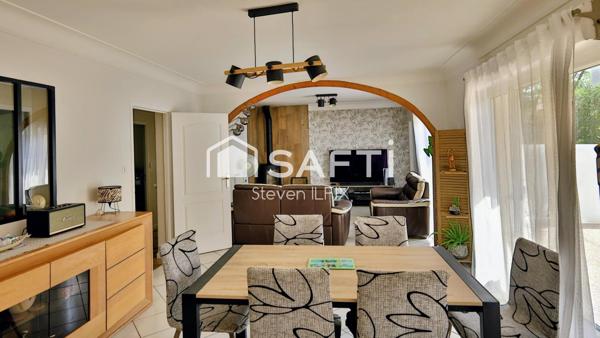 Maison de 207 m², terrain de 1790 m², 5 chambres