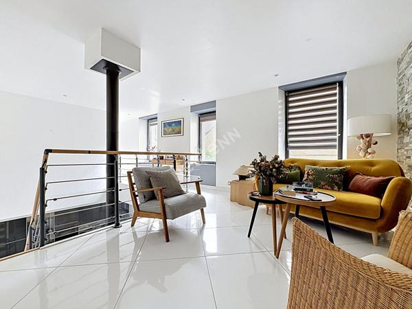 Maison à vendre - esprit loft au coeur du centre historique d'Ancenis