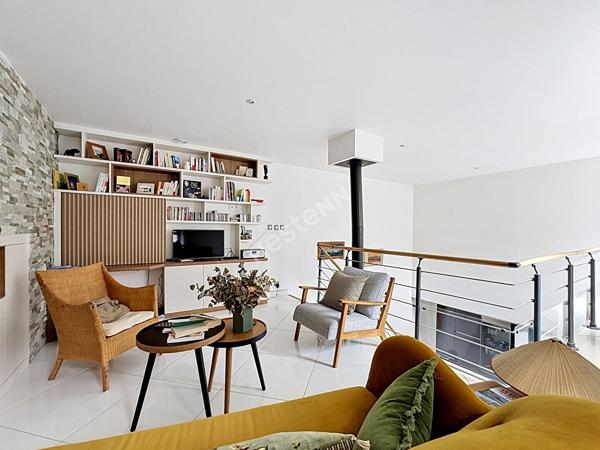 Maison à vendre - esprit loft au coeur du centre historique d'Ancenis