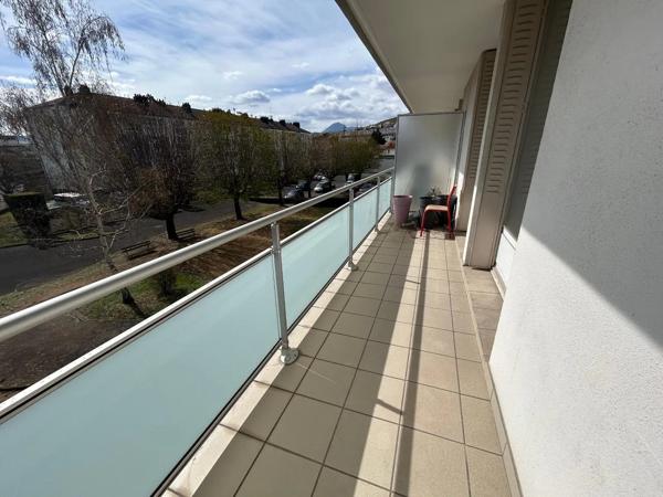 Appartement à vendre 4 pièces 74.65m² Clermont-Ferrand (63000)
