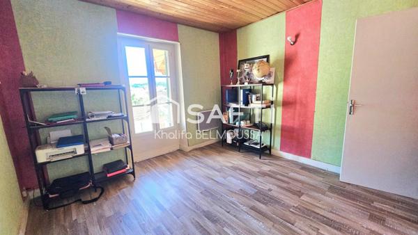 Maison familiale 5 chambres – Sous-sol complet & dépendance – Plein centre d'Artemare