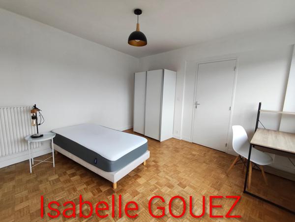 GRAND APPARTEMENT PROCHE DE TOUT