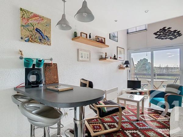 Appartement F2 à vendre  2 pièces - 35,42 m 2   ARZON  - 56