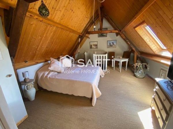 Rare sur le secteur – Deux maisons indépendantes sur 5 840 m² de terrain, idéal pour un projet familial ou touristique !