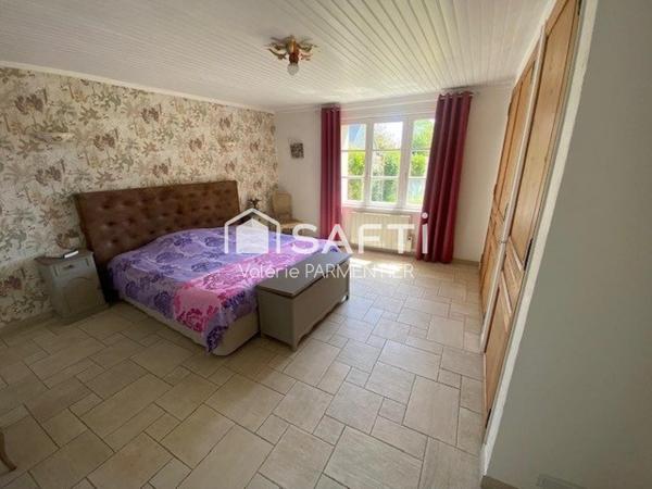 Rare sur le secteur – Deux maisons indépendantes sur 5 840 m² de terrain, idéal pour un projet familial ou touristique !